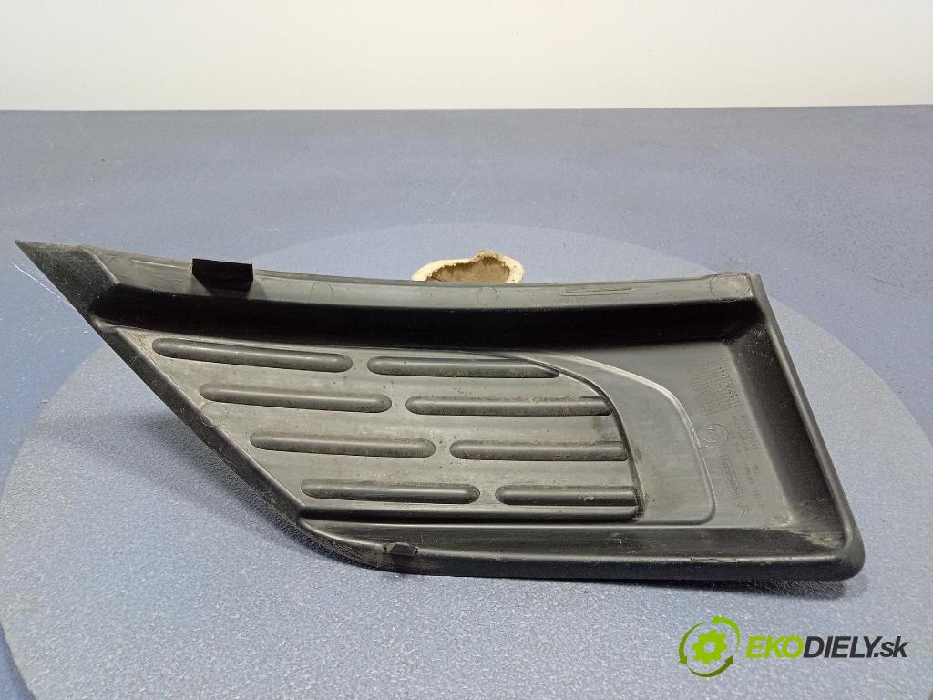 Citroen C4 picasso 2007 lišta narazník 9654196577