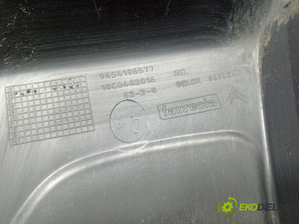 Citroen C4 picasso 2007 lišta narazník 9654196577