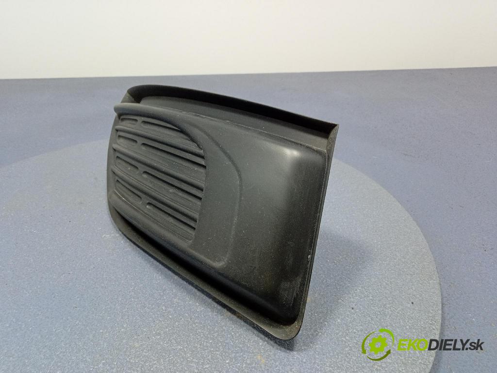 Citroen C4 picasso 2007 lišta narazník 9654196677