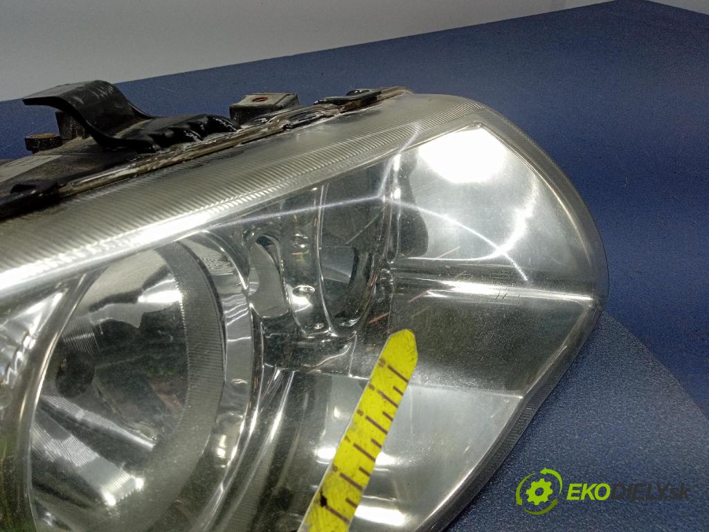 Chrysler Grand voyager 2006 Reflektor: v pravo: 04857830AC