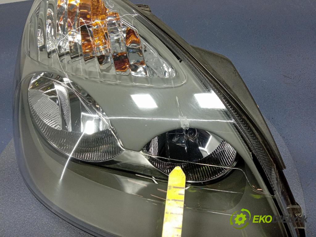 Renault Clio 2005 Reflektor: v pravo: 20-6537