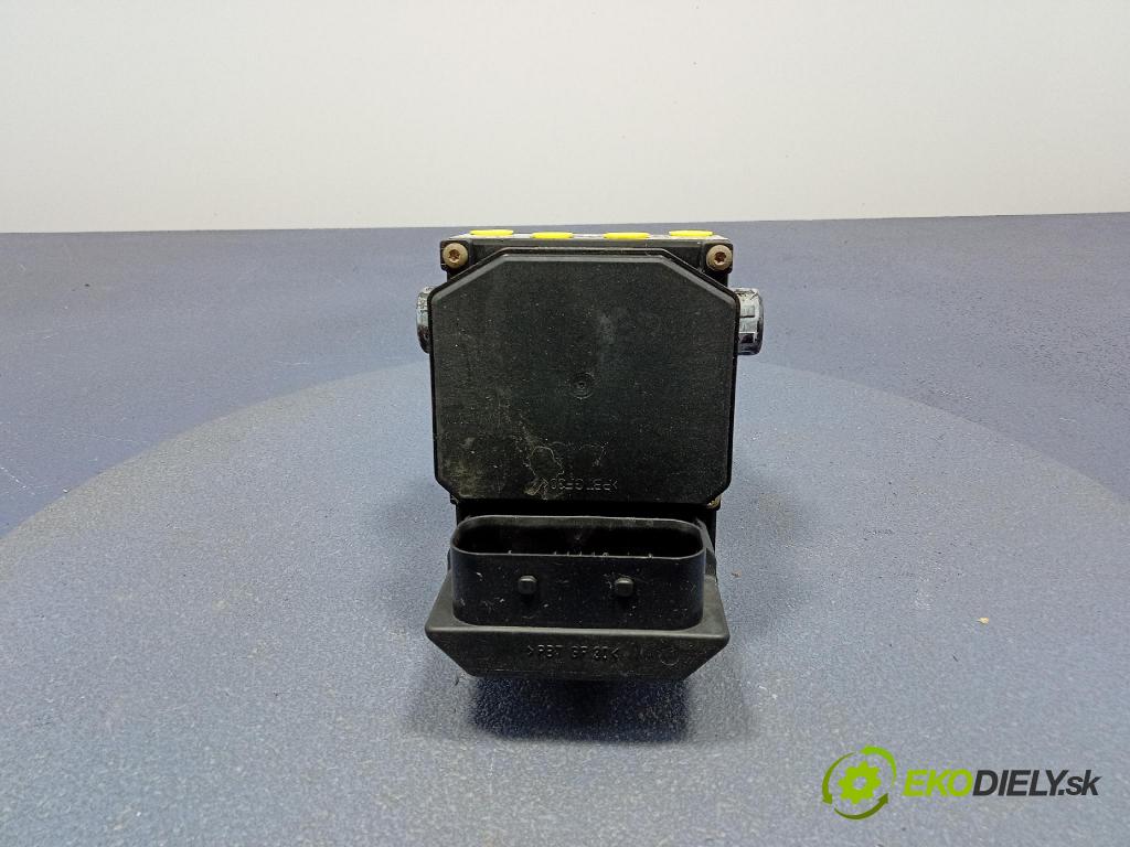 Audi A4 2001 čerpadlo ABS x 8E0614517