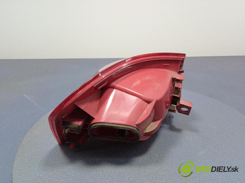 Vw Passat 2010 svetlo / reflektor zad Prava: Vonkajsia: 3C9945096N
