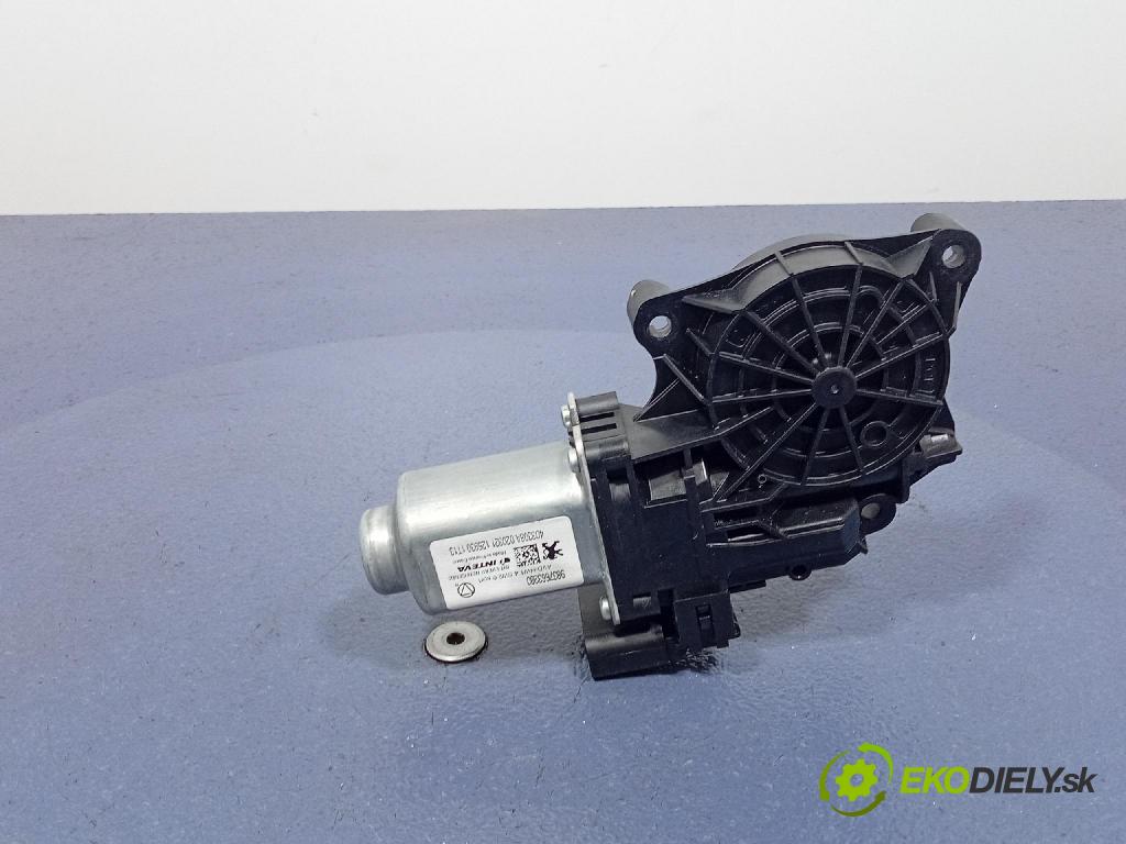Peugeot 508 2021 mechanismus stahování Sklenka: před v pravo: 9837663280