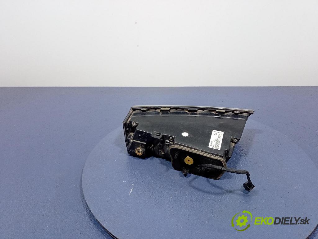 Peugeot 508 2021 světlo Zad: Práva: Uvnitř 9813508180