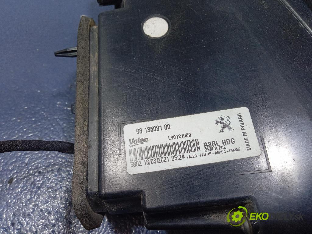 Peugeot 508 2021 světlo Zad: Práva: Uvnitř 9813508180