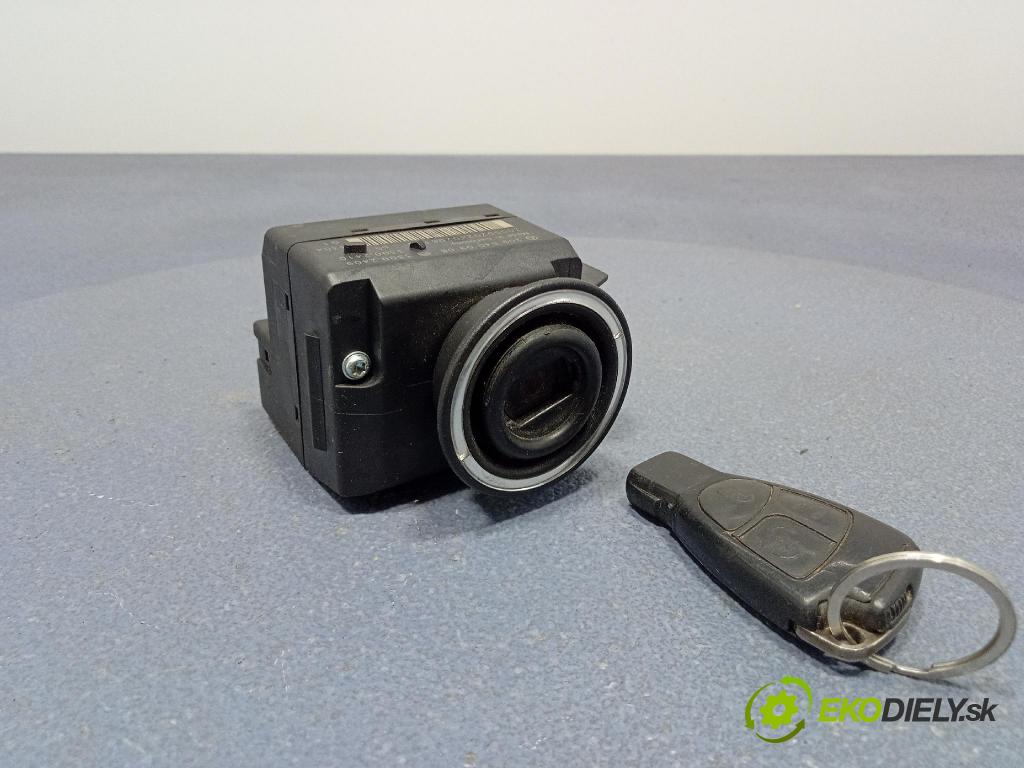 Mercedes C-klasa 2003 Spínač zapaľovania: 2095450908