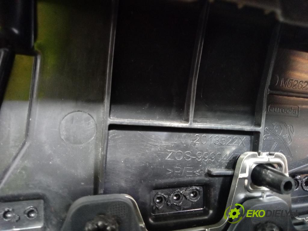 Peugeot 508 2021 Tapacír: dveře Zad: Práva: