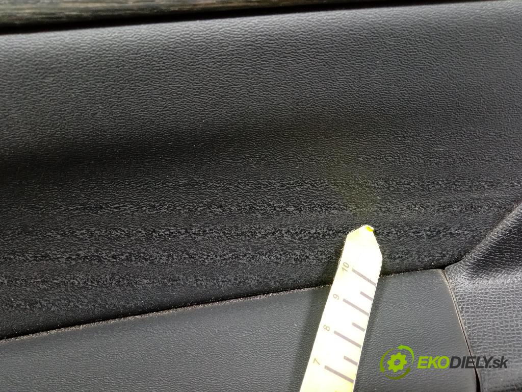 Peugeot 508 2021 Tapacír: dveře Zad: Práva: 