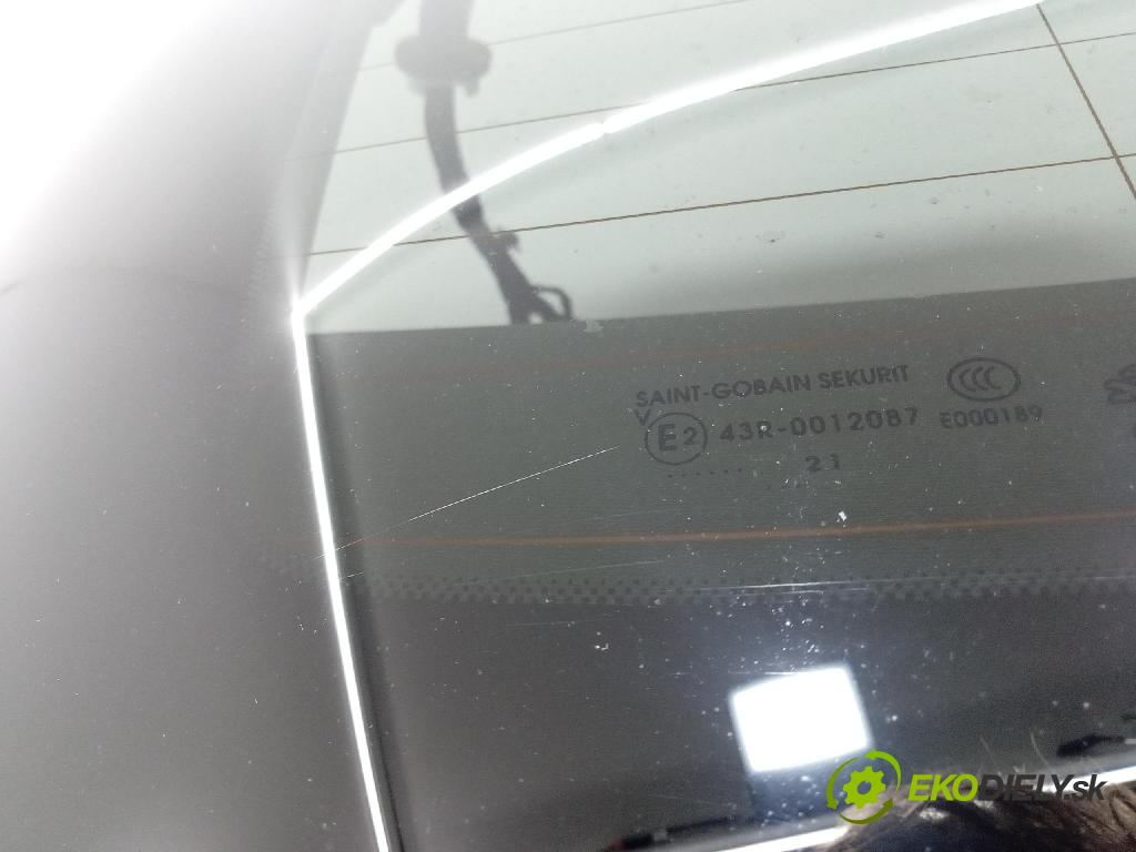 Peugeot 508 2021 zadní dveře kufra: kufr
