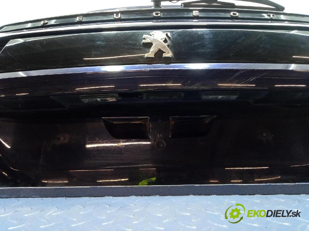 Peugeot 508 2021 zadní dveře kufra: kufr
