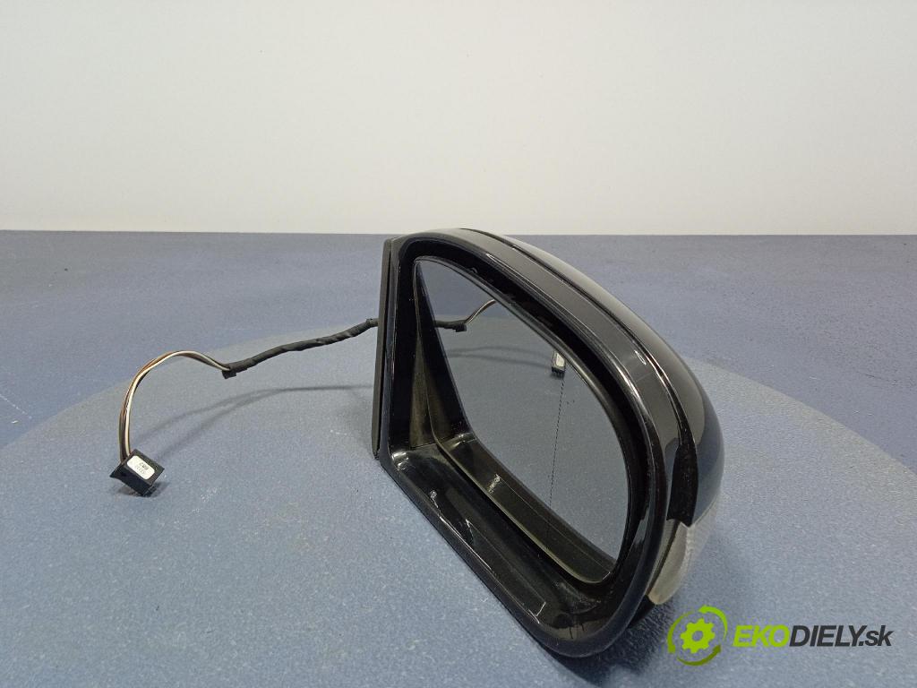 Mercedes C-klasa 2003 zrkadlo pravé