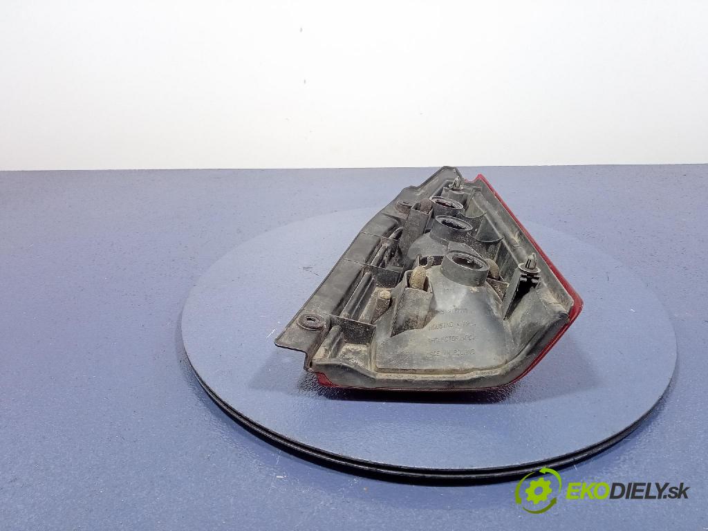 Suzuki Wagon r+ 2002 svetlo / reflektor zad ľavá Vonkajsia: VALEO 2343