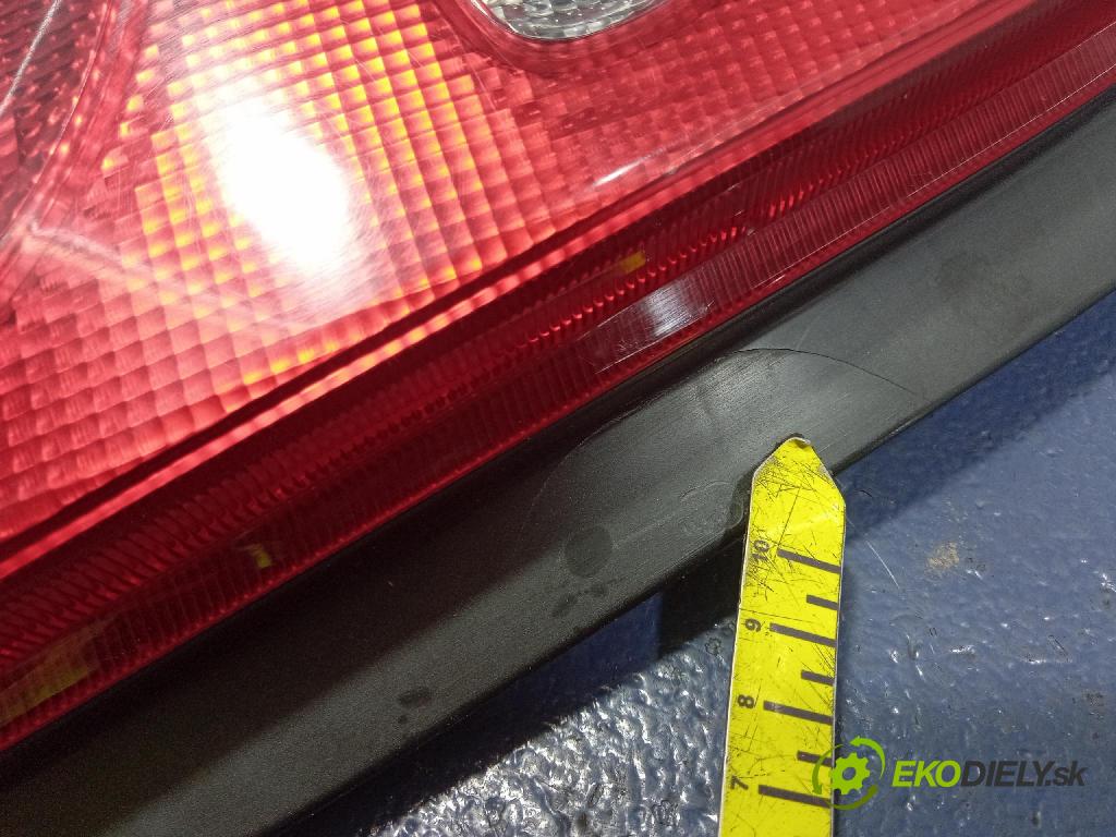 Suzuki Wagon r+ 2002 svetlo / reflektor zad ľavá Vonkajsia: VALEO 2343