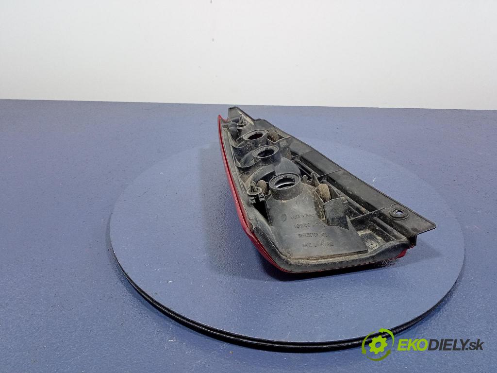 Suzuki Wagon r+ 2002 svetlo / reflektor zad Prava: Vonkajsia: VALEO 2343