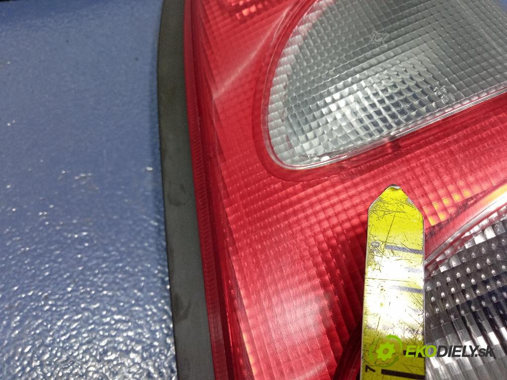 Suzuki Wagon r+ 2002 svetlo / reflektor zad Prava: Vonkajsia: VALEO 2343