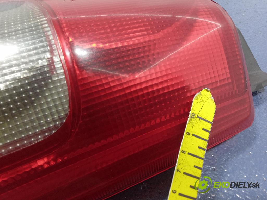 Suzuki Wagon r+ 2002 svetlo / reflektor zad Prava: Vonkajsia: VALEO 2343