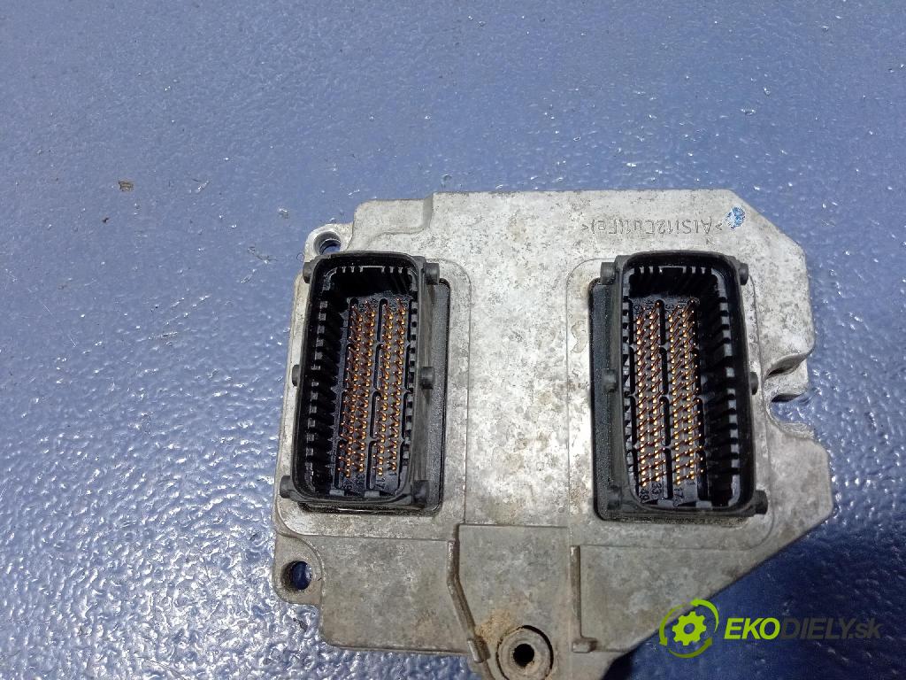Opel Vectra 2003 riadiaca jednotka Motor: 55354416