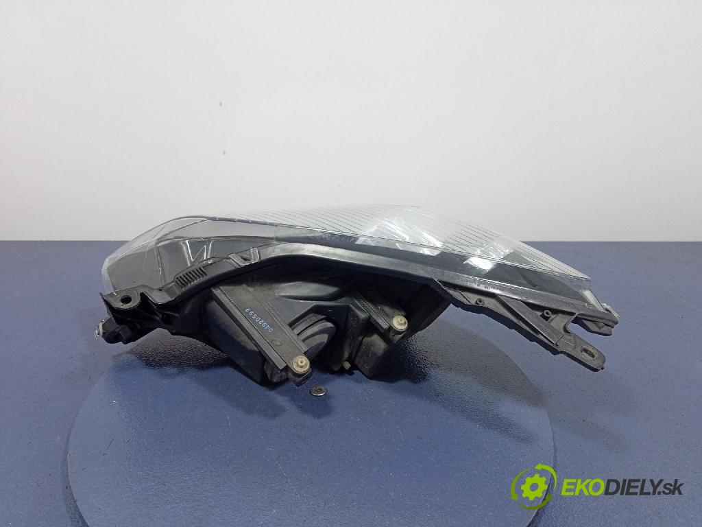 Opel Astra 2004 Reflektor: v pravo: 442-1140R