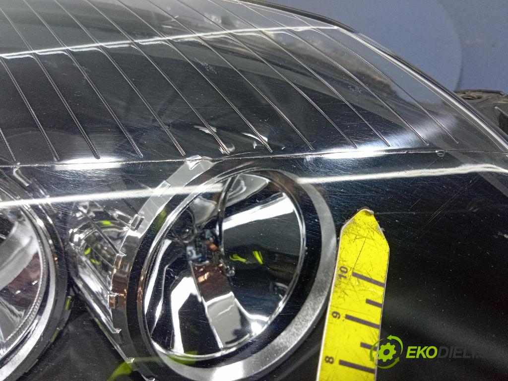 Opel Astra 2004 Reflektor: v pravo: 442-1140R