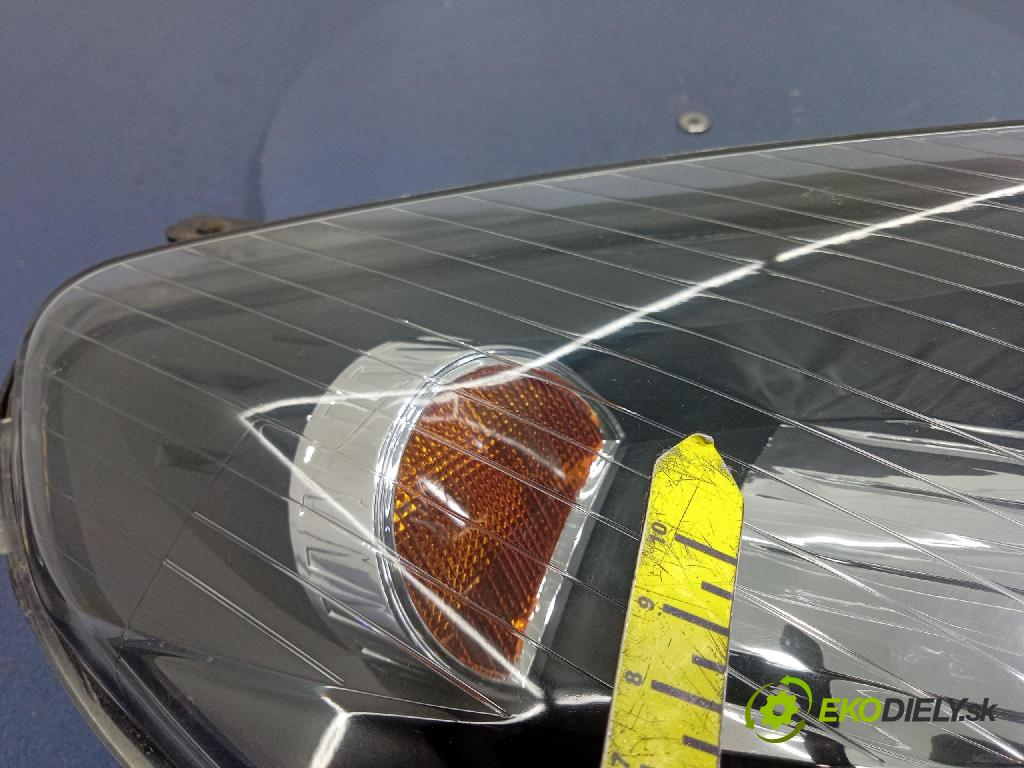 Opel Astra 2004 Reflektor: v pravo: 442-1140R