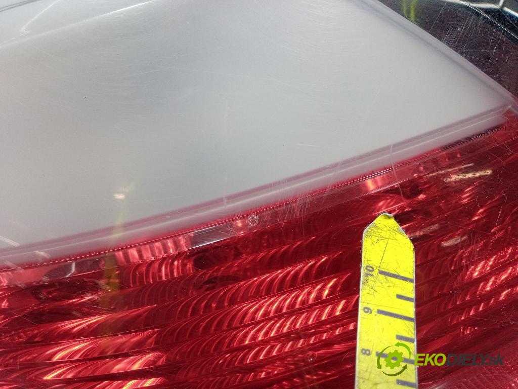 Opel Astra 2004 svetlo / reflektor zad ľavá Vonkajsia: 24451835