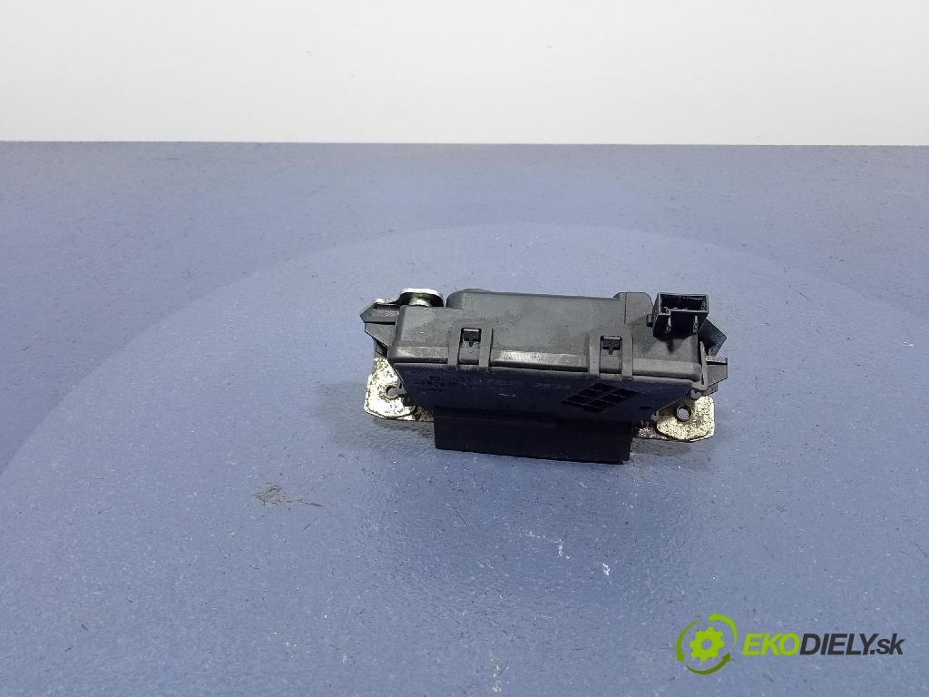 Opel Astra 2004 zámok Klapky: kufra: 13117285