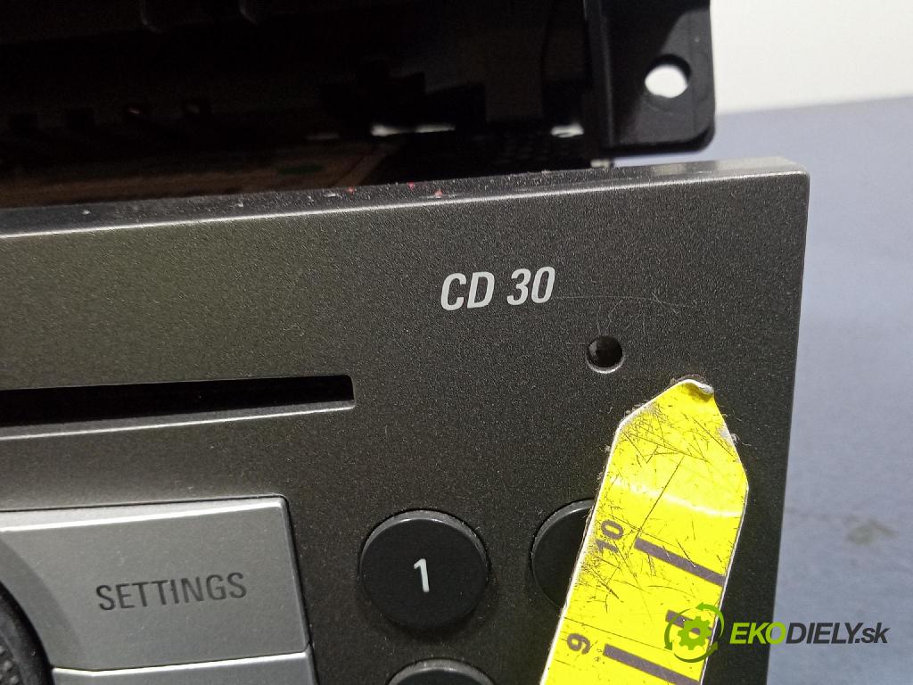 Opel Astra 2004 Radio I Navigácia: 93183902