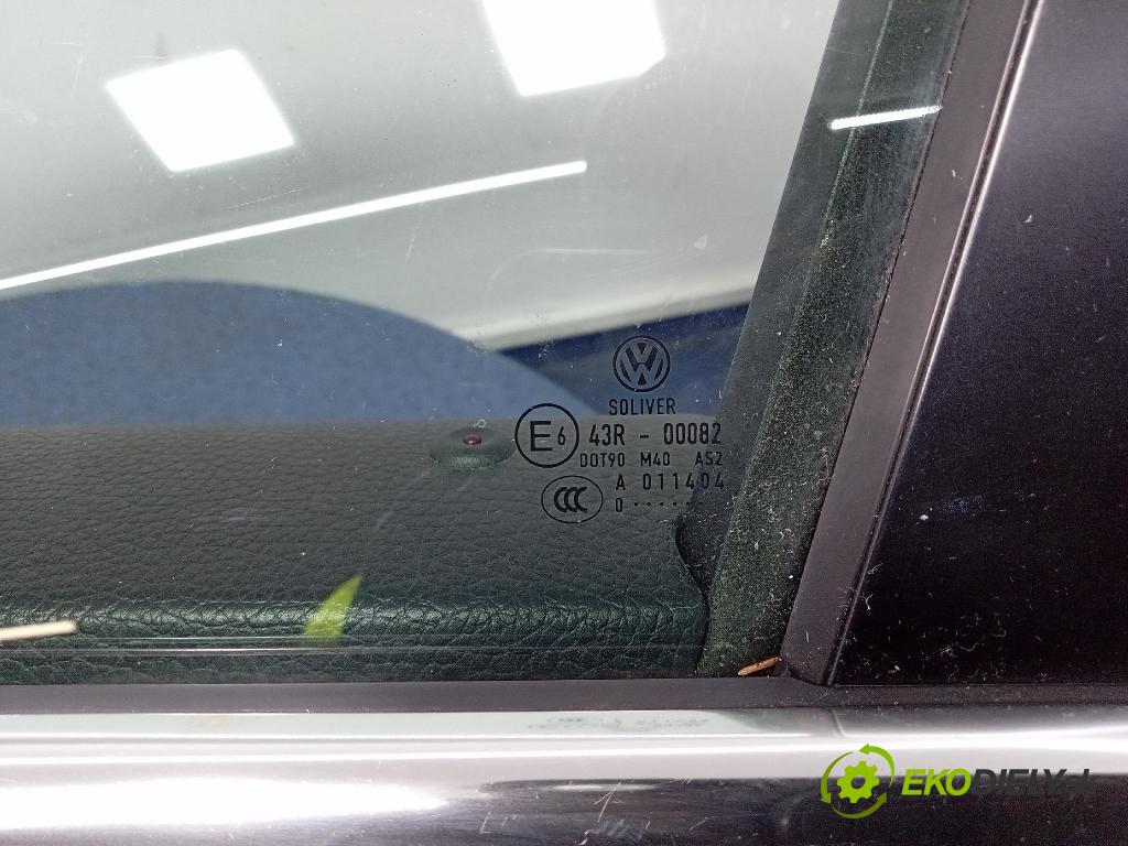 Vw Passat 2010 dveře před Vlevo, odjet: