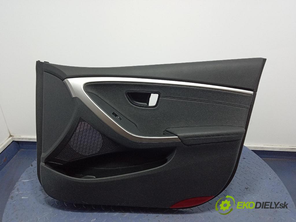 Hyundai I30 2012 Čalounictví: dvere Predné Prava: 82360-A6100