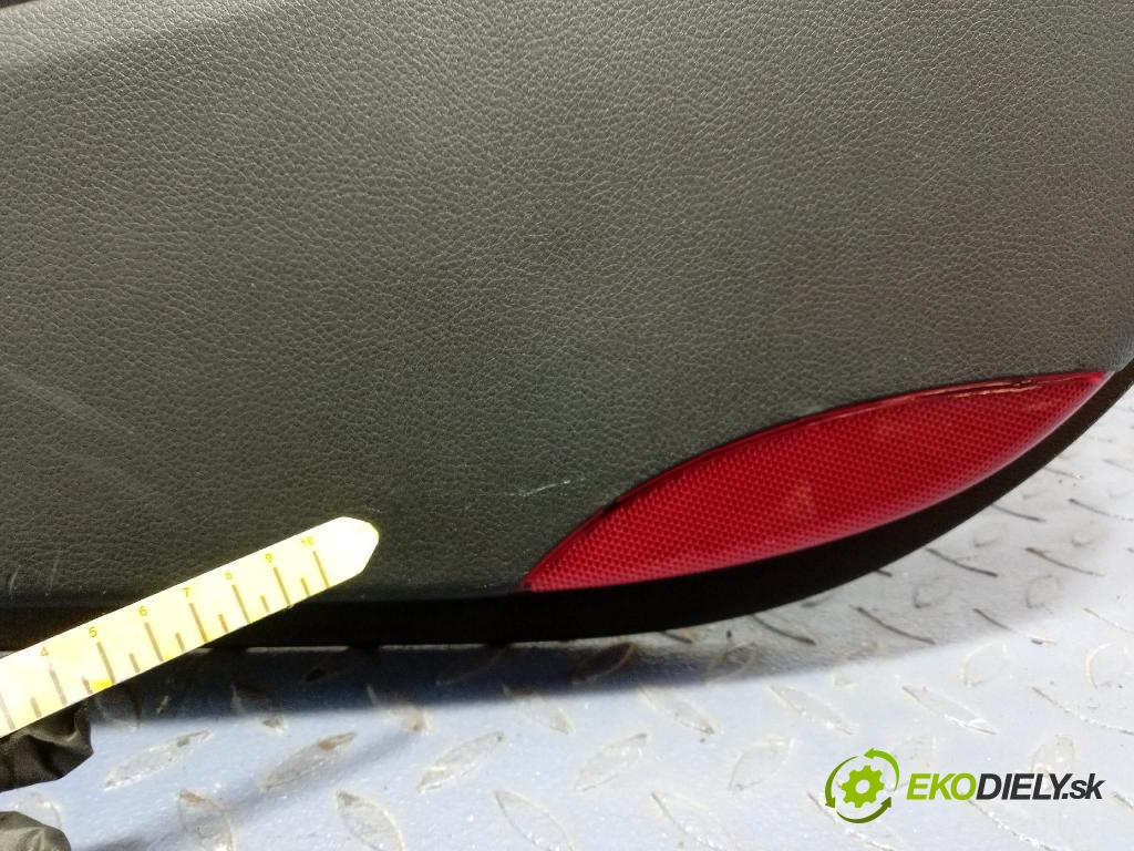 Hyundai I30 2012 Čalounictví: dvere Predné Prava: 82360-A6100