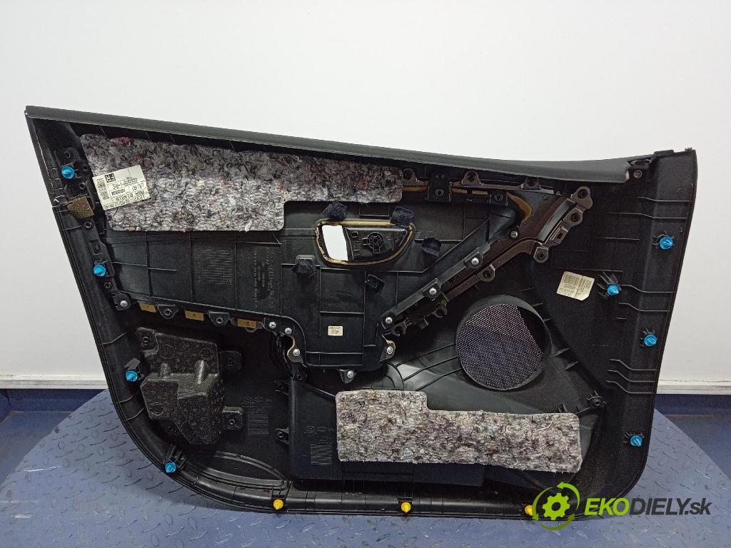 Hyundai I30 2012 Čalounictví: dvere Predné Prava: 82360-A6100