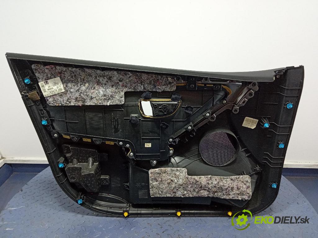 Hyundai I30 2012 Čalounictví: dvere Predné Prava: 82360-A6100