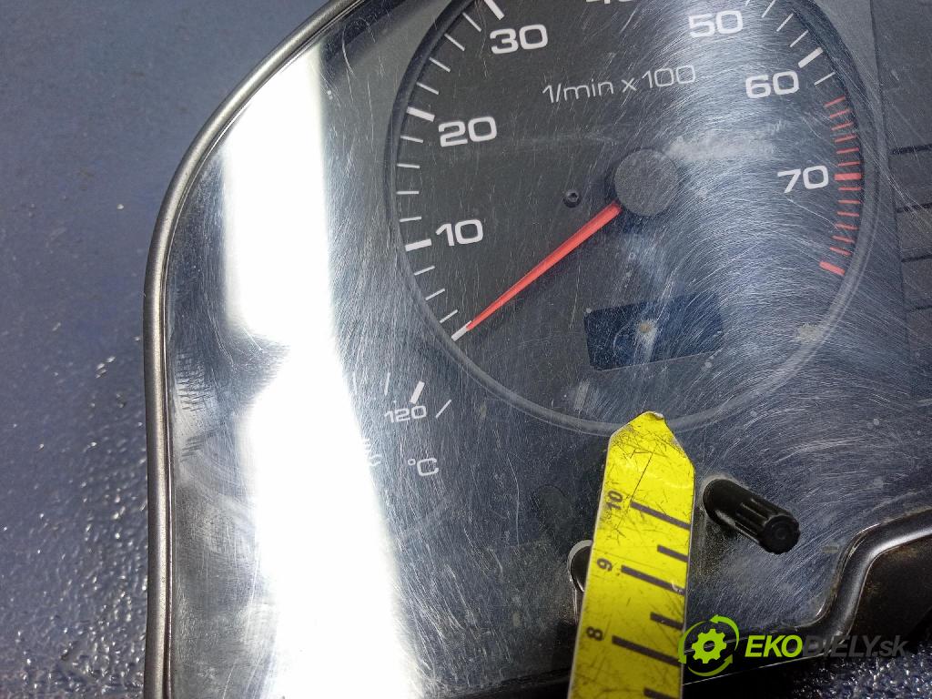 Audi 80 1994 prístrojovka/ budíky 8A0919033H