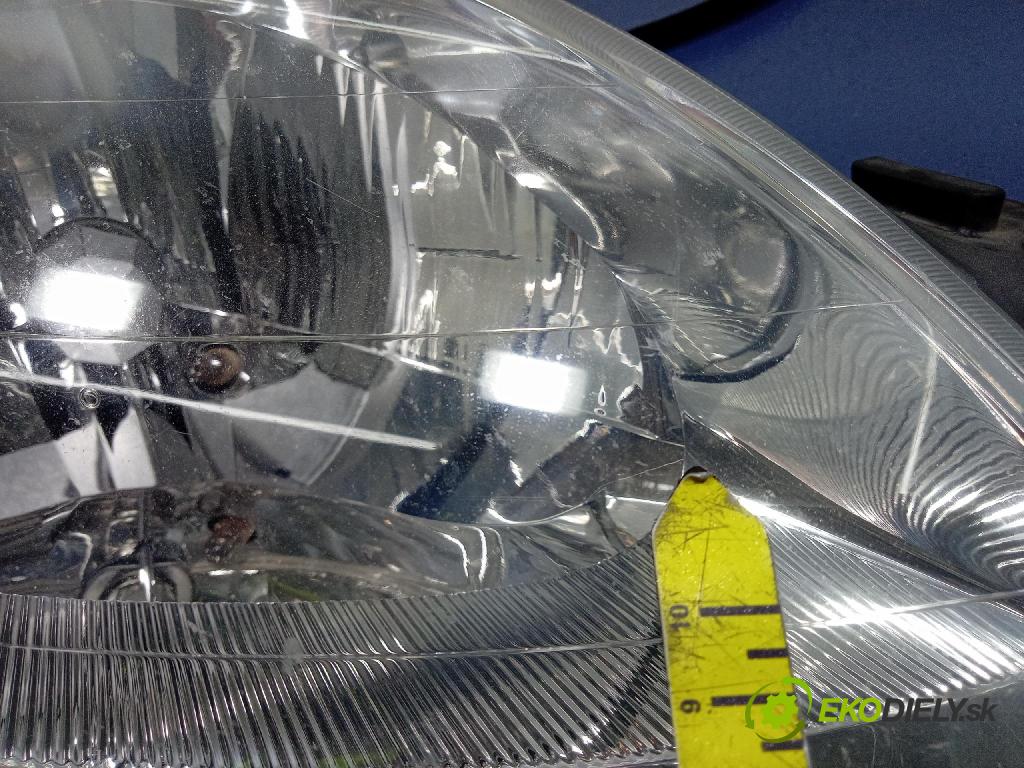 Citroen Xsara 2007 Reflektor: v pravo: 9649557380