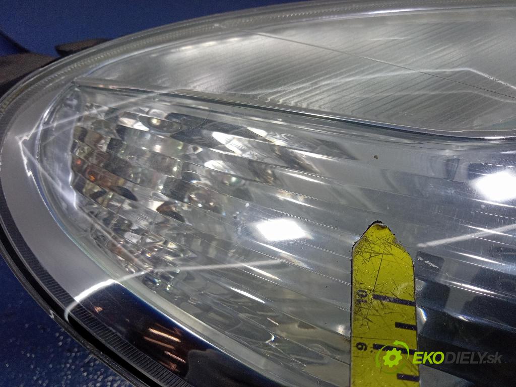 Citroen Xsara 2007 Reflektor: v pravo: 9649557380