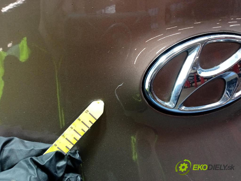 Hyundai I30 2012 zadna dveře kufra: kufra: