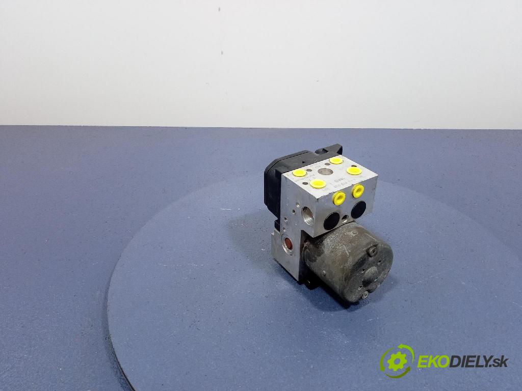 Audi A4 1999 čerpadlo ABS x 8E0614111T