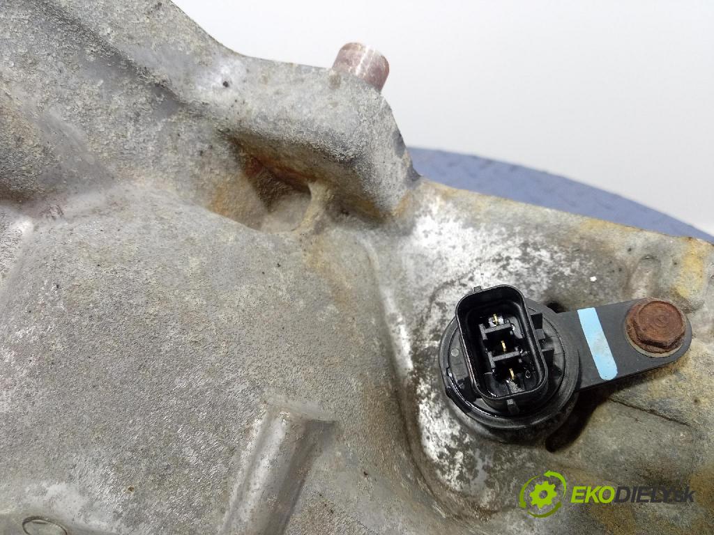 Honda Jazz 2006 prevodovka Manualna SWLM