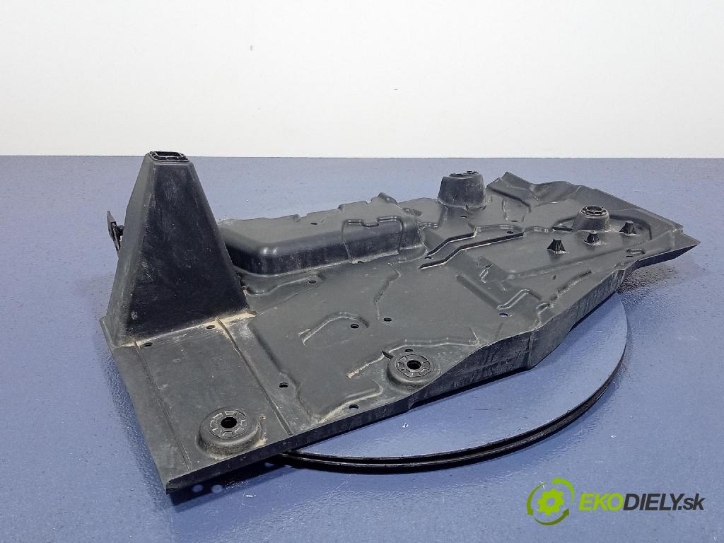 Peugeot 508 2021 kryt Plast: podvozek: 9810609480