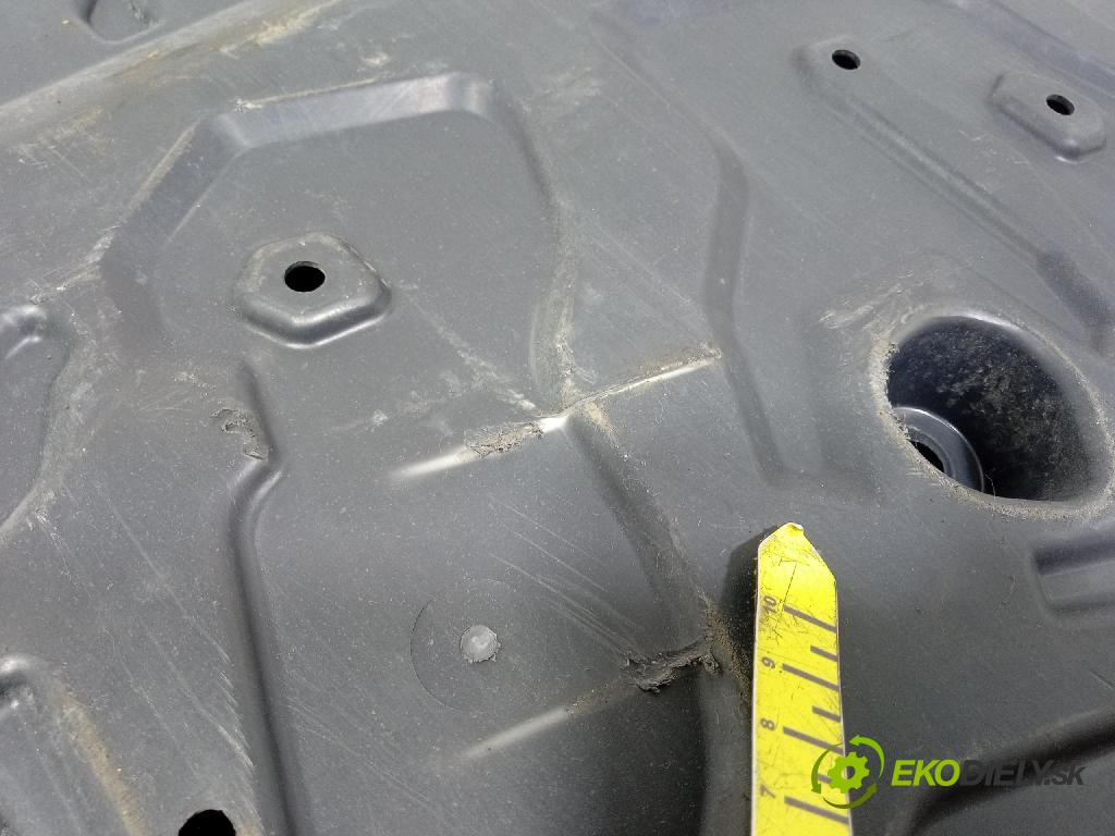 Peugeot 508 2021 kryt Plast: podvozek: 9810609380