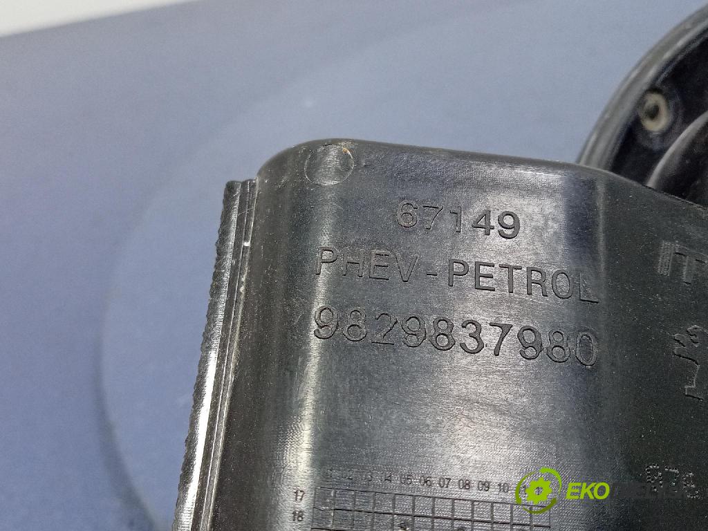 Peugeot 508 2021 Klapka nádrže paliva 9829837980