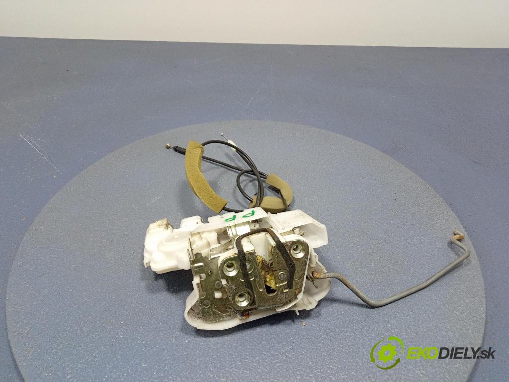 Subaru Legacy 2007 zámok dvere Predné v pravo: