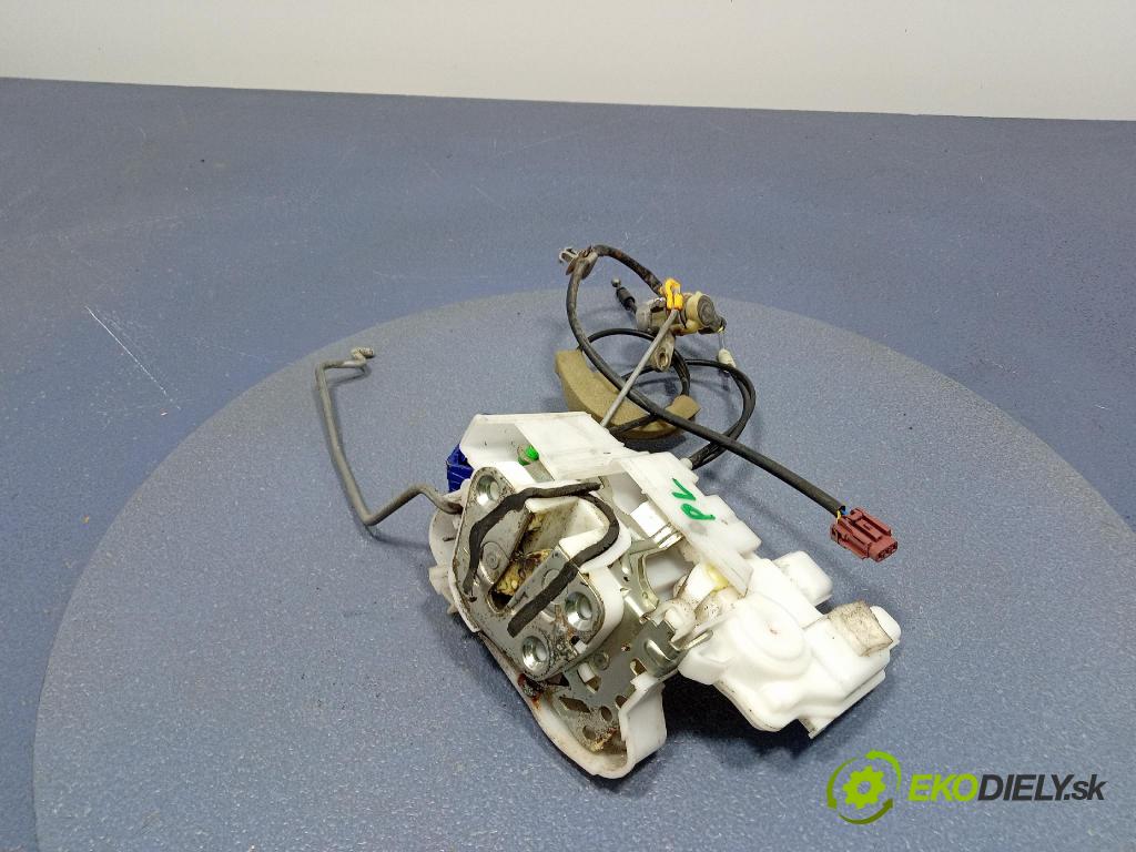 Subaru Legacy 2007 zámok dvere Predné Vľavo: