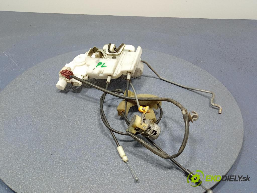 Subaru Legacy 2007 zámok dvere Predné Vľavo: