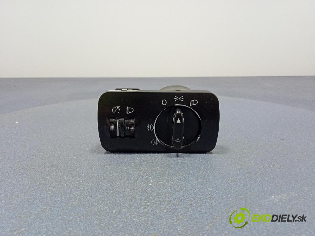 Audi A3 1998 prepínač svetiel 8L1941531G