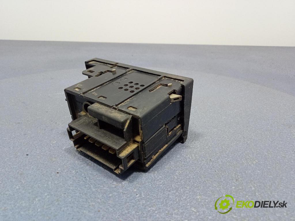 Vw Transporter 1996 prepínač svetiel 701941531A