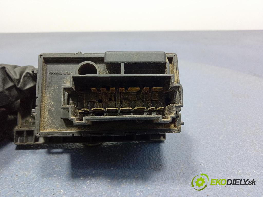 Vw Transporter 1996 prepínač svetiel 701941531A