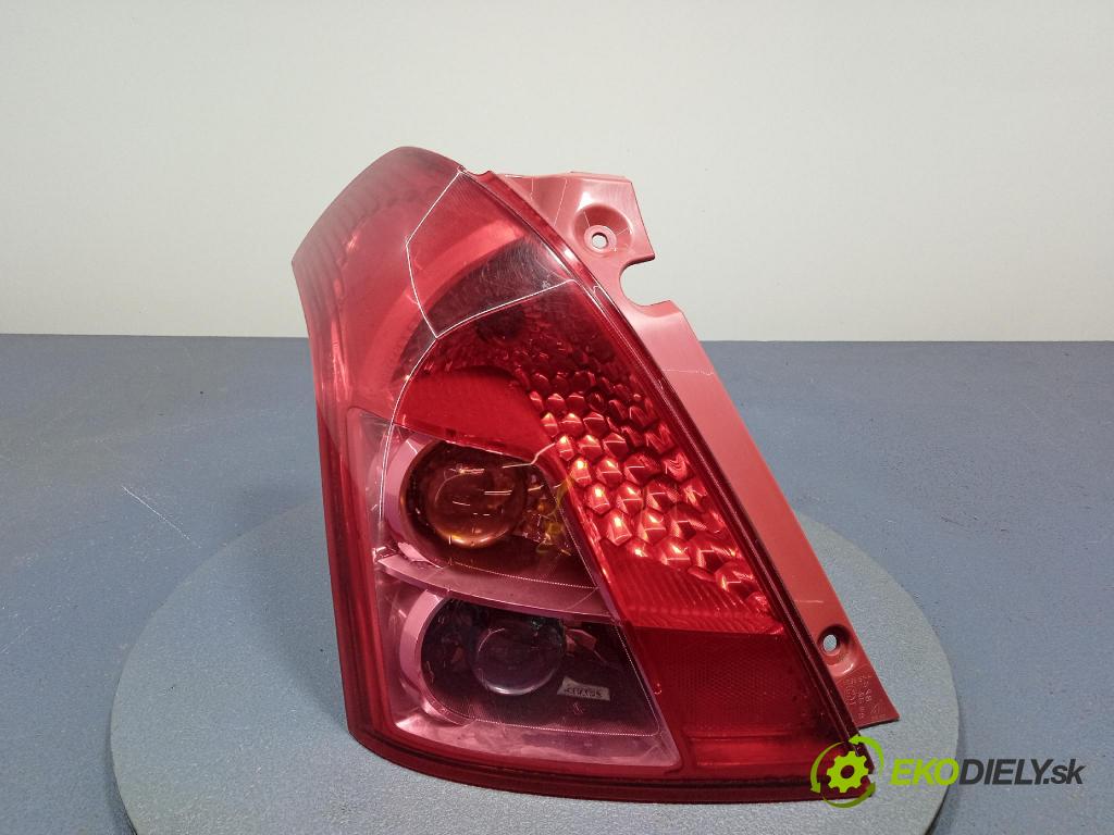 Suzuki Swift 2009 svetlo / reflektor zad ľavá Vonkajsia: 5696S1-R