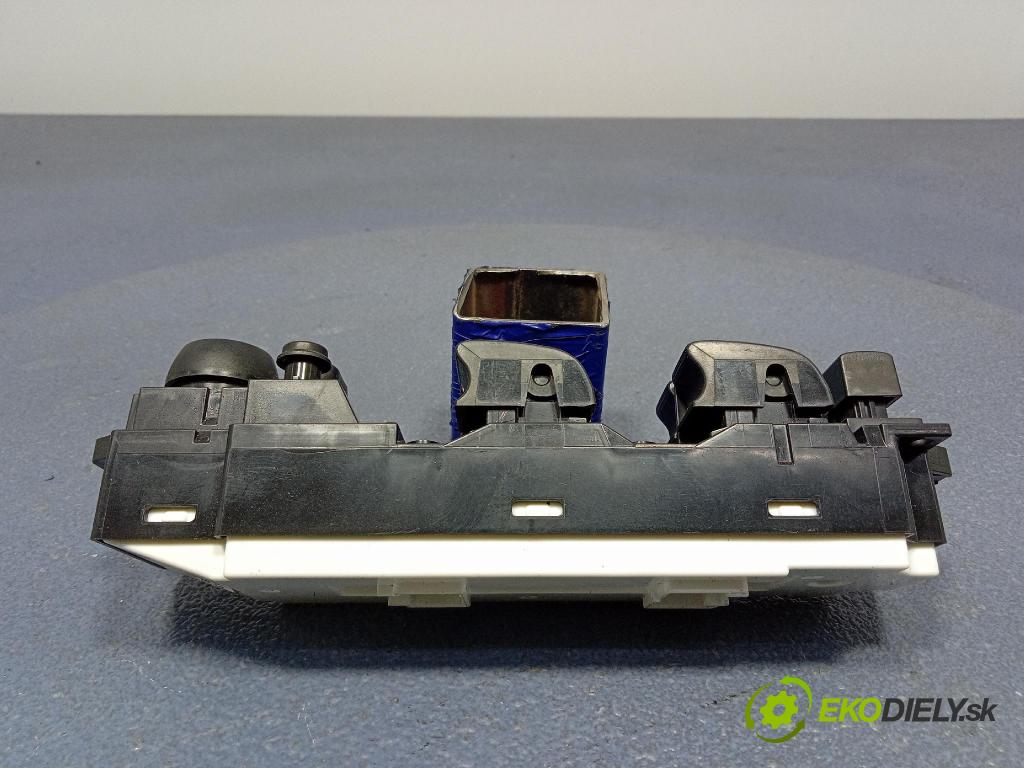 Mazda 6 2010 prepínač Okná: GDK466350A